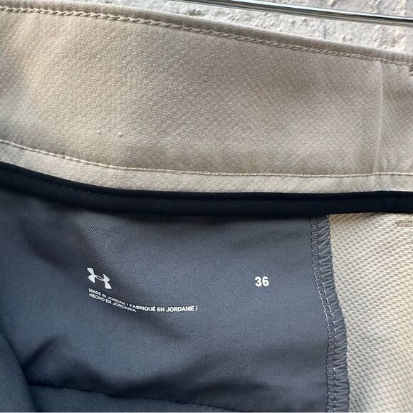 UNDER ARMOUR Shorts Men Size 36 Chino Golf Performance Stretch Beige Khaki - Picture 5 of 5